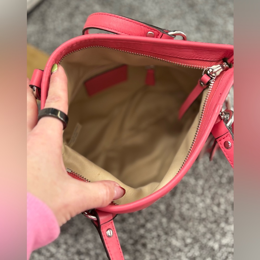 COACH DAISY CORAL LEATHER MIA - Picture 8 of 14